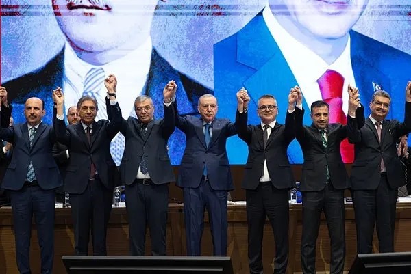 CHP'den istifa etmişti! Rozetini Cumhurbaşkanı Erdoğan takacak